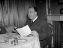 Alfred Hitchcock (1943) - Photograph of Alfred Hitchcock at Claridge's in London, taken in 1943.